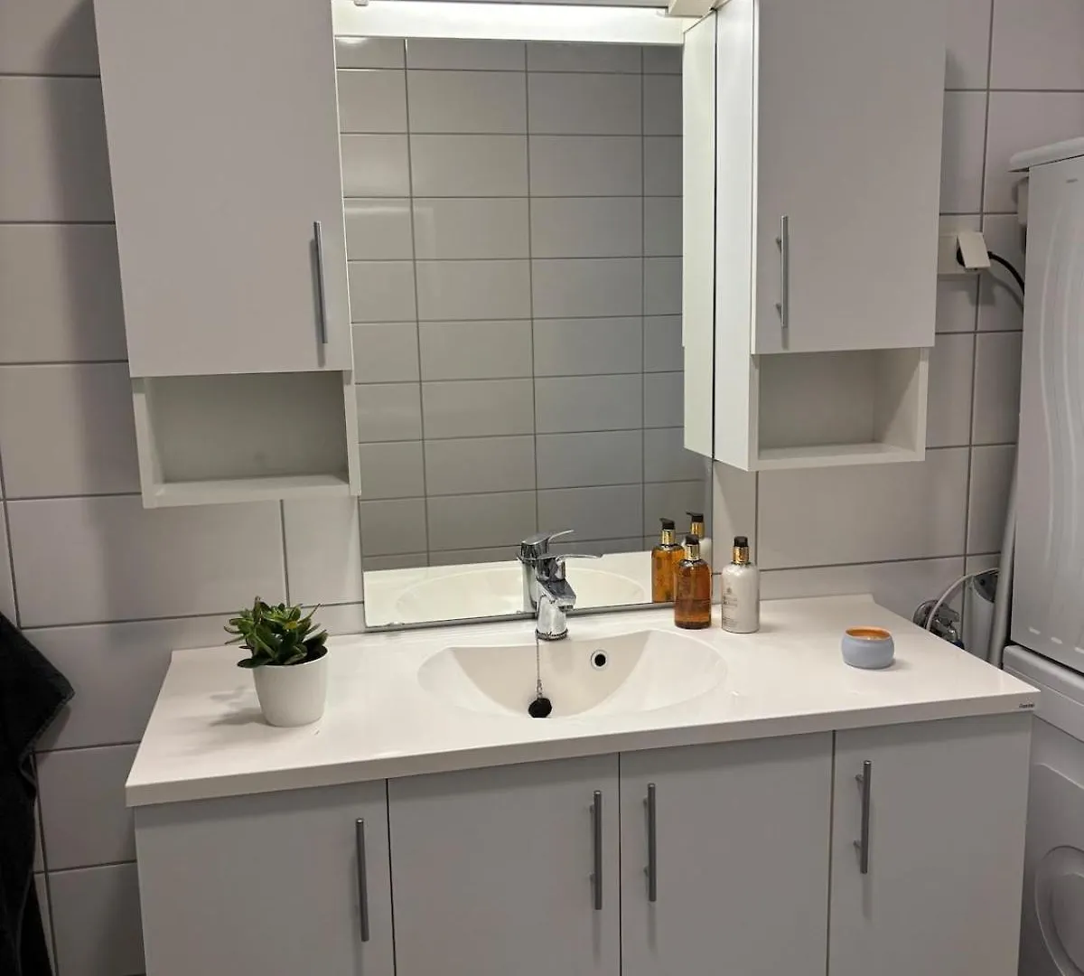 Downtown Apartment In Classic Apartment Building Bergen