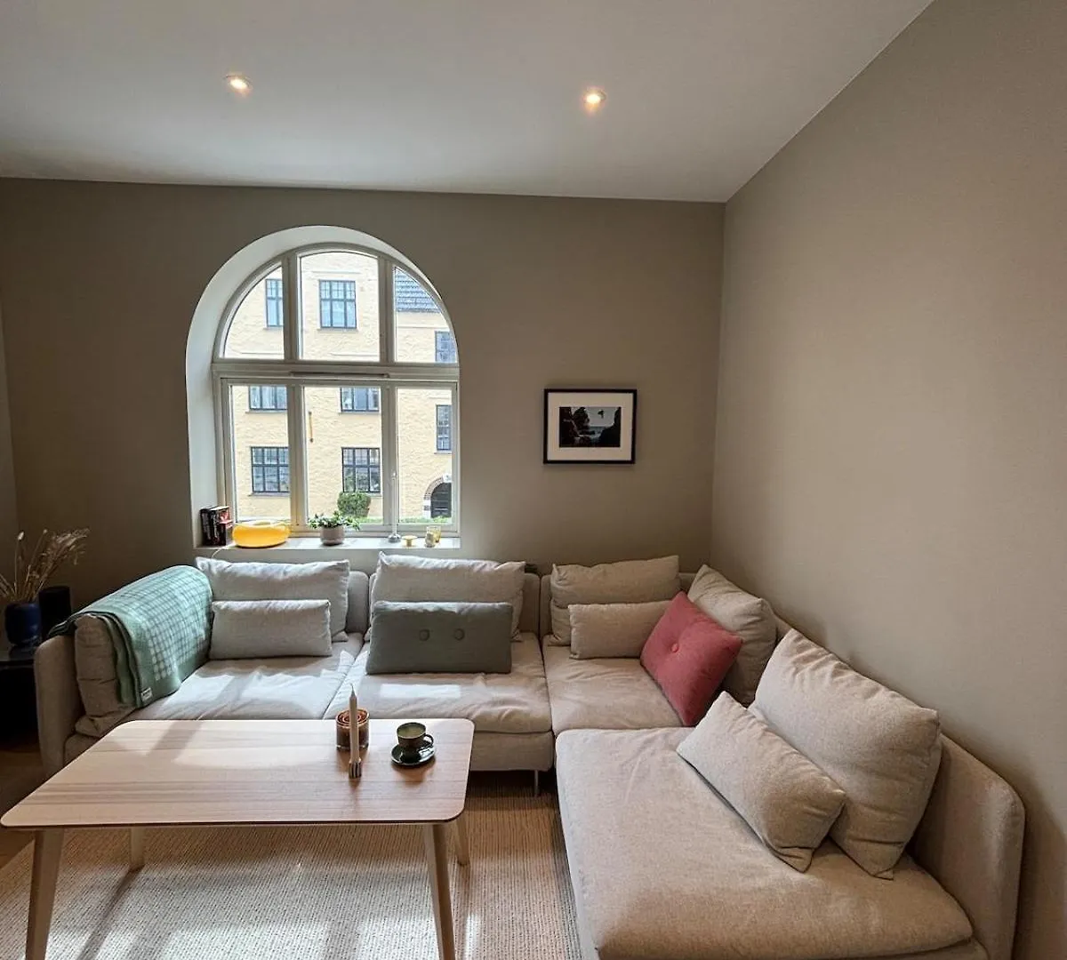 Downtown Apartment In Classic Apartment Building Bergen
